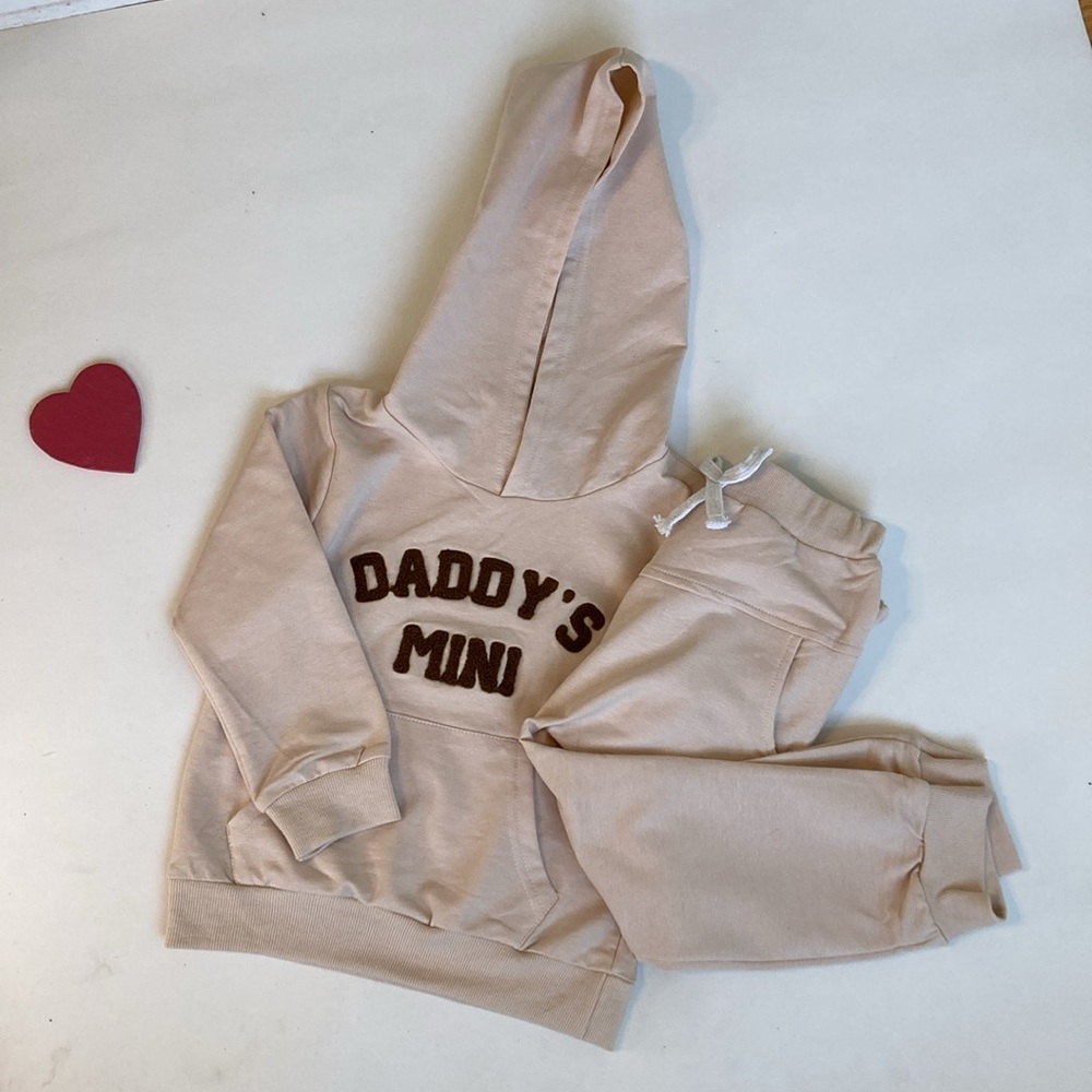Daddy’s mini outfit-2-3yr NWOT